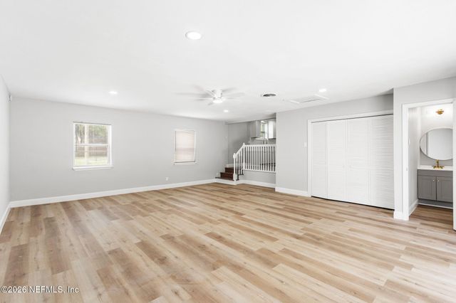 1554 SHIRL Lane, Jacksonville, FL 32207