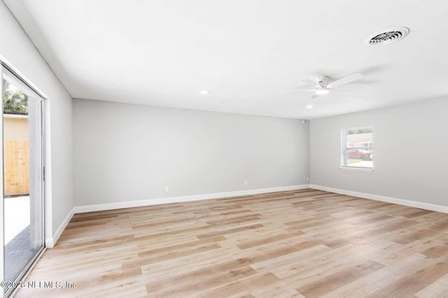 1554 SHIRL Lane, Jacksonville, FL 32207