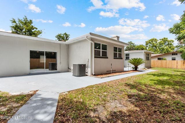 1554 SHIRL Lane, Jacksonville, FL 32207
