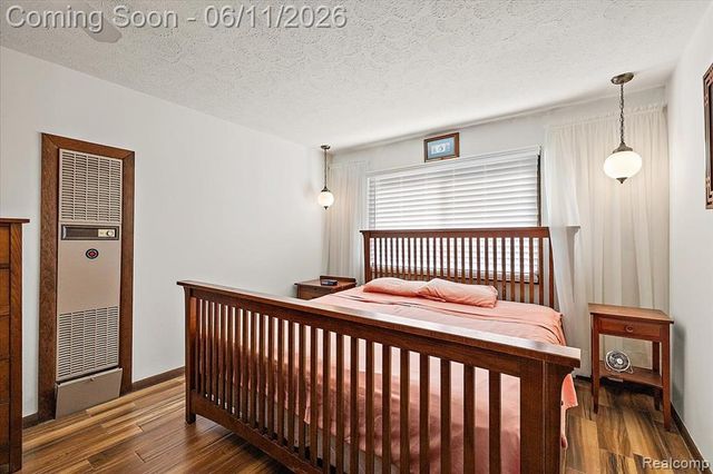 6930 Colony Drive, West Bloomfield, MI 48323