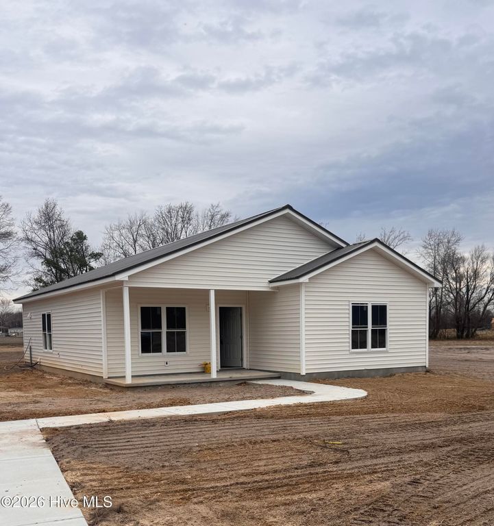 1231 Roosevelt Spain Road, Greenville, NC 27834