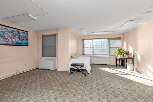 70-20 108th Street 5O, Forest Hills, NY 11375