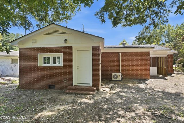 901 E Nash Street, Spring Hope, NC 27882