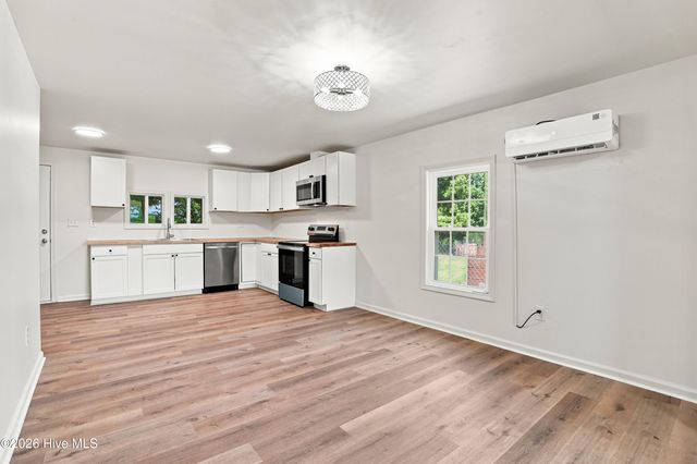901 E Nash Street, Spring Hope, NC 27882