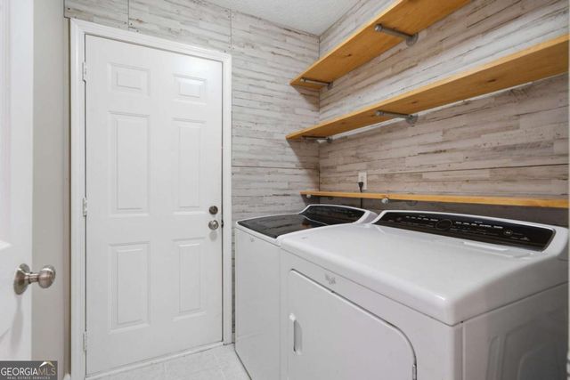 5182 Running Doe Drive, Suwanee, GA 30024