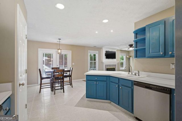 5182 Running Doe Drive, Suwanee, GA 30024