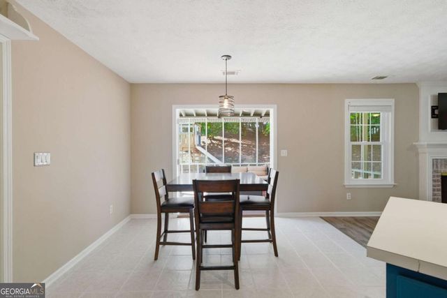 5182 Running Doe Drive, Suwanee, GA 30024