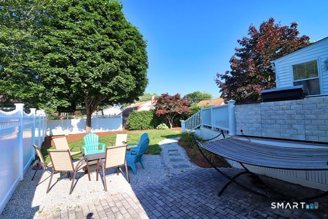 18 Corsino Avenue, Old Lyme, CT 06371