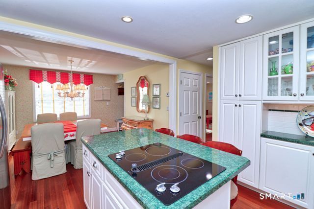18 Corsino Avenue, Old Lyme, CT 06371
