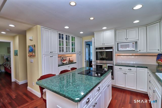18 Corsino Avenue, Old Lyme, CT 06371