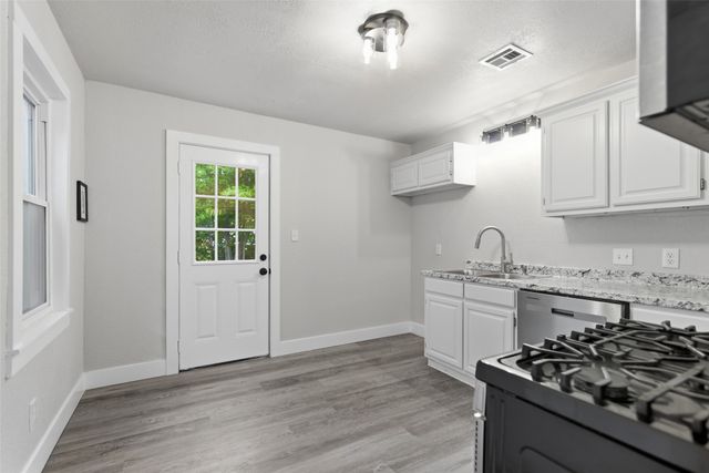 3745 W 43rd Street, Tulsa, OK 74107