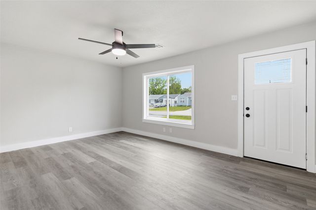 3745 W 43rd Street, Tulsa, OK 74107