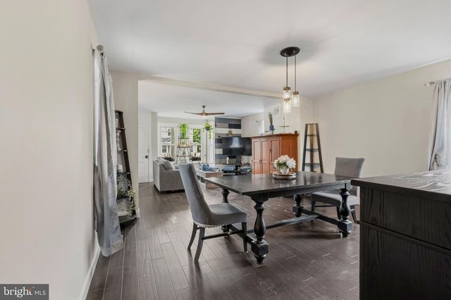 25 MAPLE ST, Clayton, NJ 08312