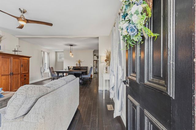 25 MAPLE ST, Clayton, NJ 08312