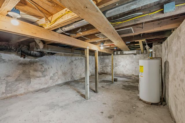 25 MAPLE ST, Clayton, NJ 08312