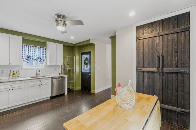25 MAPLE ST, Clayton, NJ 08312
