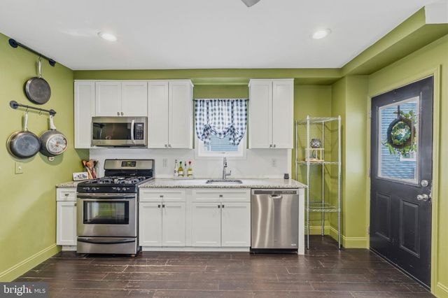 25 MAPLE ST, Clayton, NJ 08312