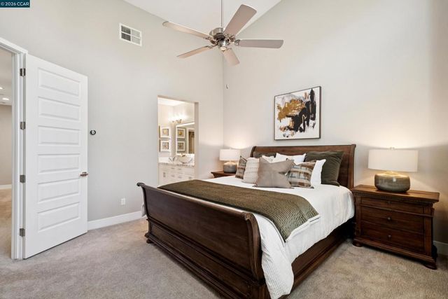 1247 Walker Avenue 2, Walnut Creek, CA 94596