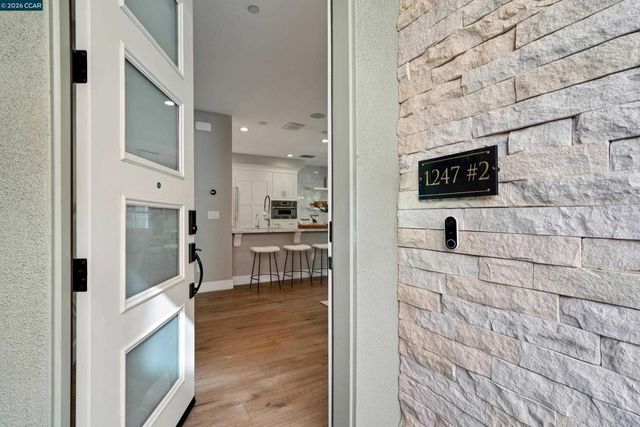 1247 Walker Avenue 2, Walnut Creek, CA 94596