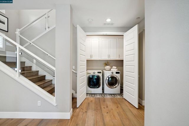 1247 Walker Avenue 2, Walnut Creek, CA 94596