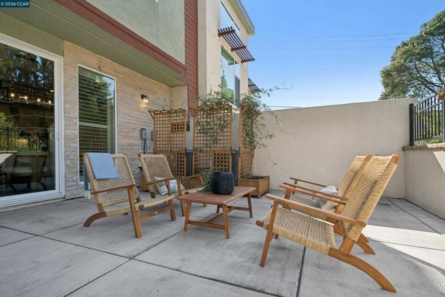 1247 Walker Avenue 2, Walnut Creek, CA 94596
