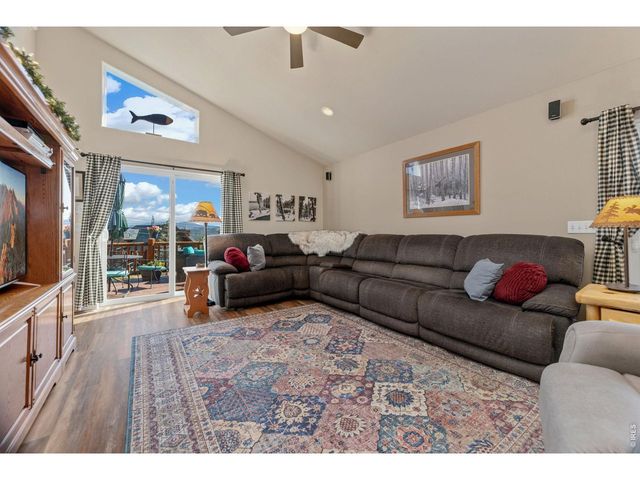 715 Ponderosa Ln, Estes Park, CO 80517