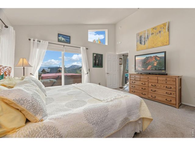 715 Ponderosa Ln, Estes Park, CO 80517