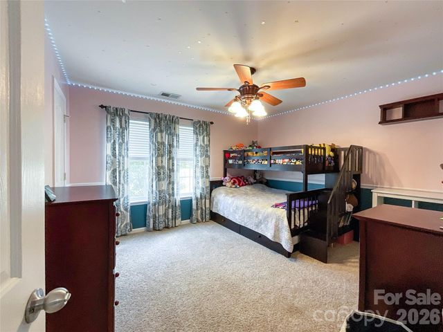 15137 Oldcorn Lane, Charlotte, NC 28262