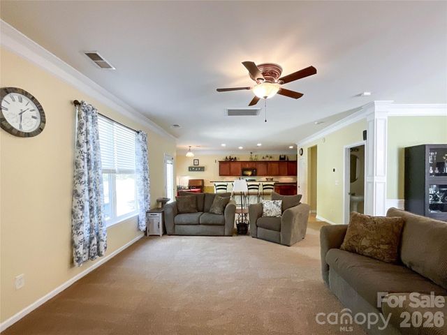 15137 Oldcorn Lane, Charlotte, NC 28262