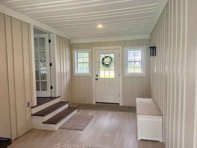 335 South Street, Wrentham, MA 02093