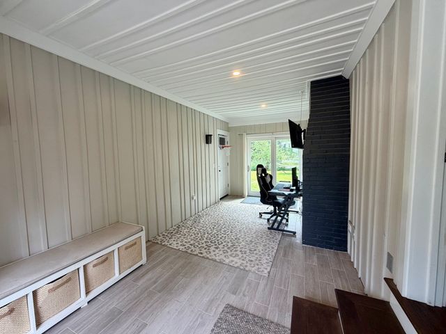 335 South Street, Wrentham, MA 02093