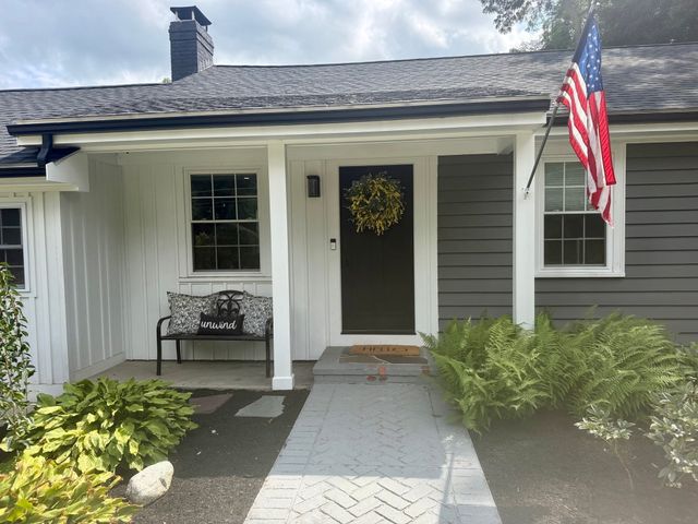 335 South Street, Wrentham, MA 02093