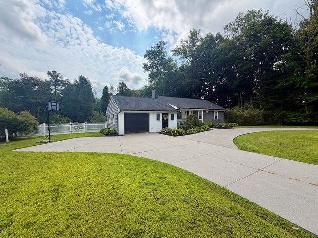 335 South Street, Wrentham, MA 02093