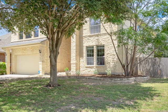 326 LOCH LOMOND DR, Cibolo, TX 78108