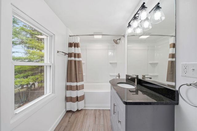 515 Territorial Road, Manchester, MI 48158