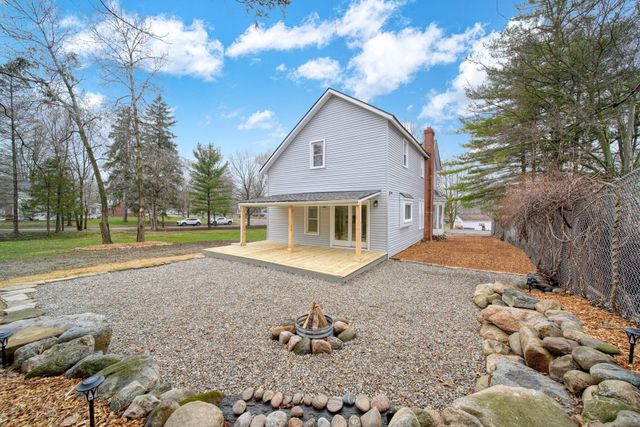 515 Territorial Road, Manchester, MI 48158