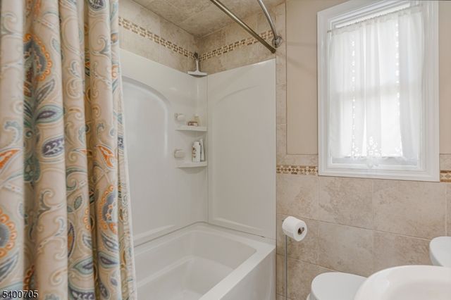 61 Parkside Ave, Piscataway Twp., NJ 08854