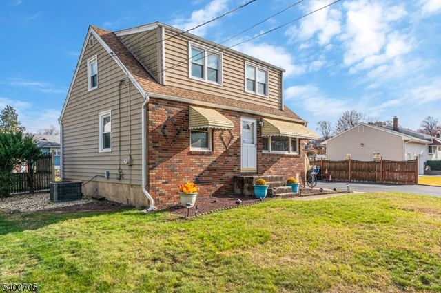 61 Parkside Ave, Piscataway Twp., NJ 08854