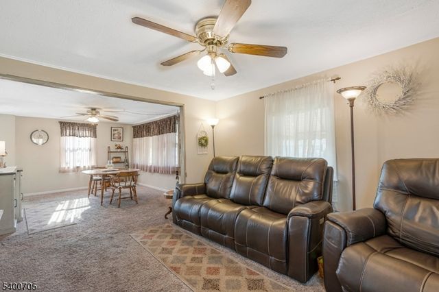 61 Parkside Ave, Piscataway Twp., NJ 08854