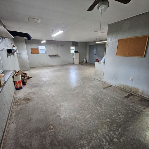 25951 E State Highway 22, Delaware, AR 72835