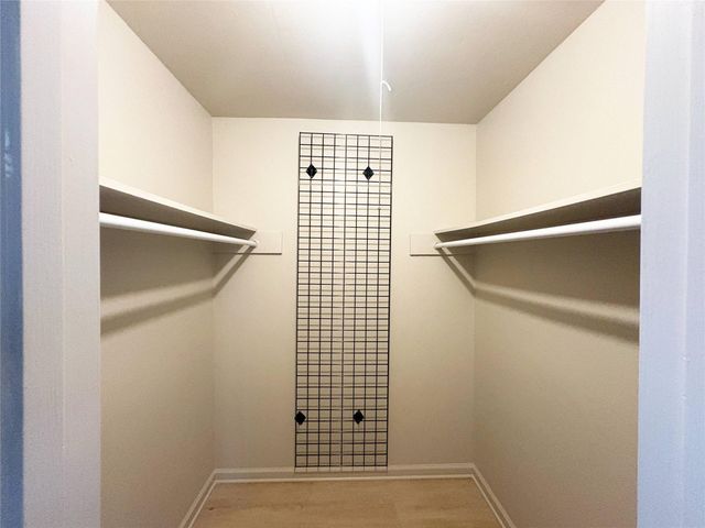 620 S 1st ST 201, Austin, TX 78704