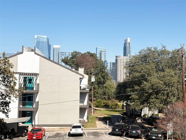 620 S 1st ST 201, Austin, TX 78704