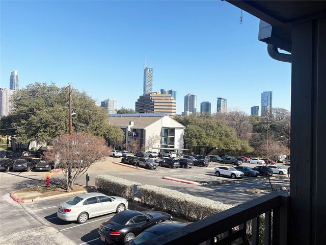 620 S 1st ST 201, Austin, TX 78704