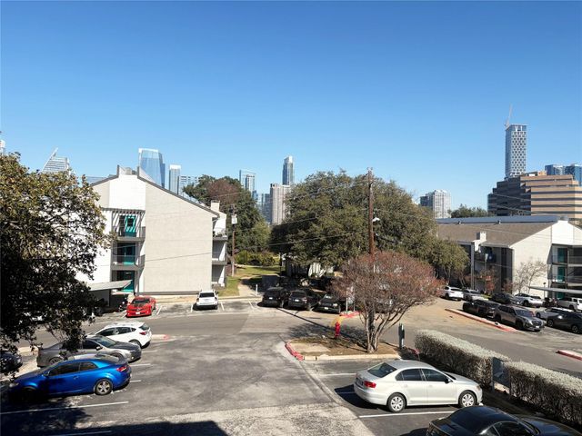 620 S 1st ST 201, Austin, TX 78704