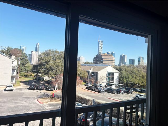 620 S 1st ST 201, Austin, TX 78704
