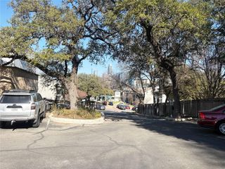 620 S 1st ST 201, Austin, TX 78704
