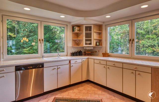 54 Split Rock Road, Lake Placid, NY 12946