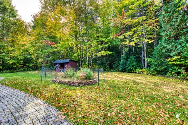 54 Split Rock Road, Lake Placid, NY 12946