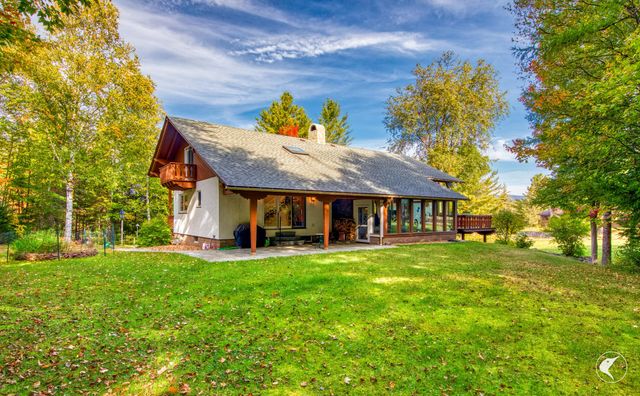 54 Split Rock Road, Lake Placid, NY 12946