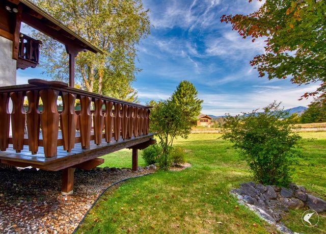 54 Split Rock Road, Lake Placid, NY 12946